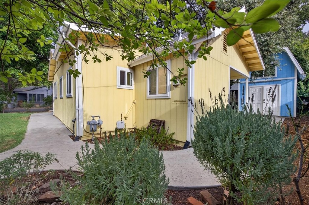 main property photo 39