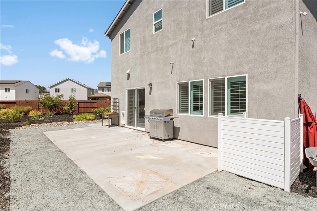 main property photo 39