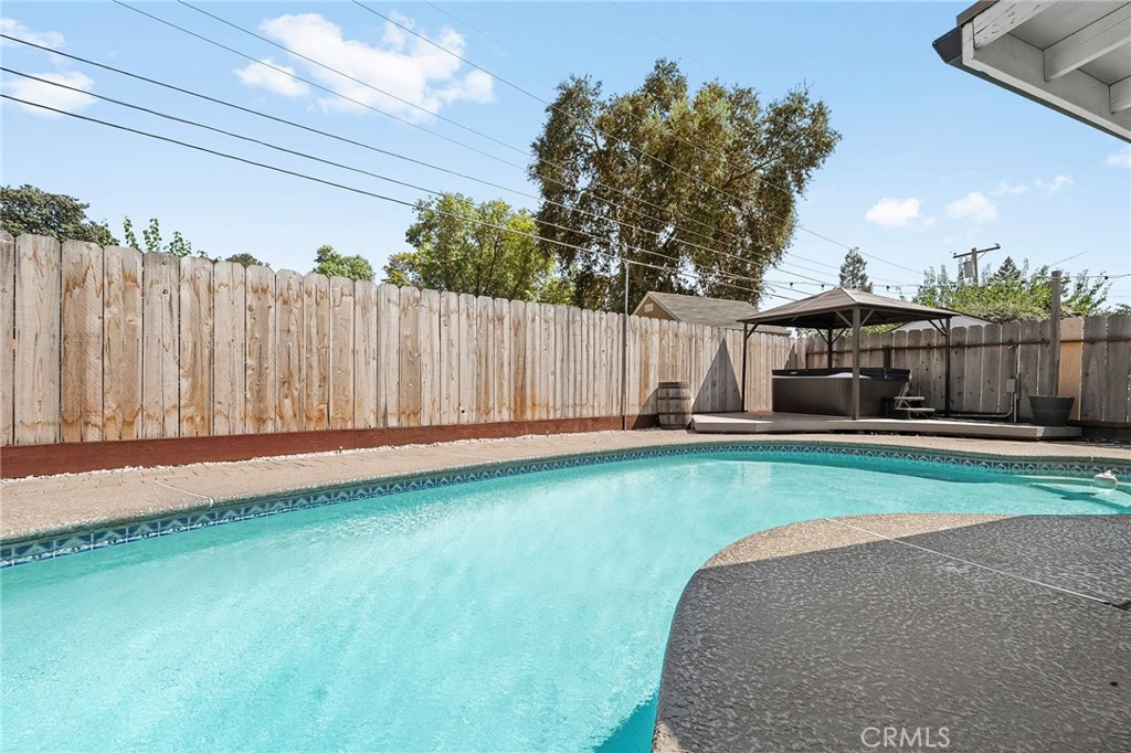main property photo 46