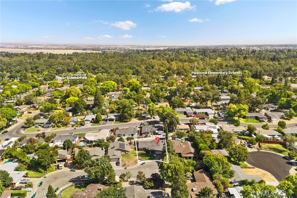 main property photo 50