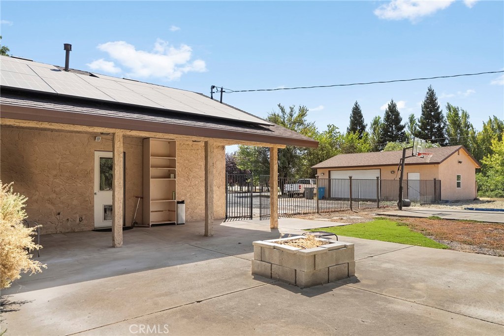 main property photo 37