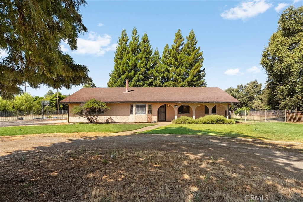main property photo 9