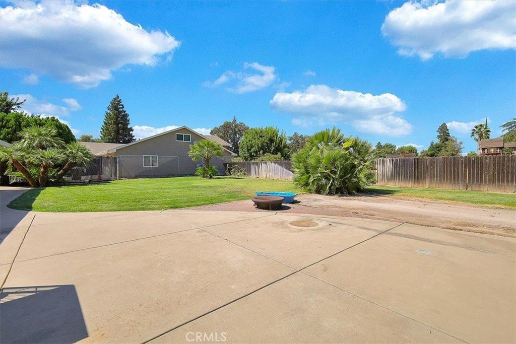 main property photo 23