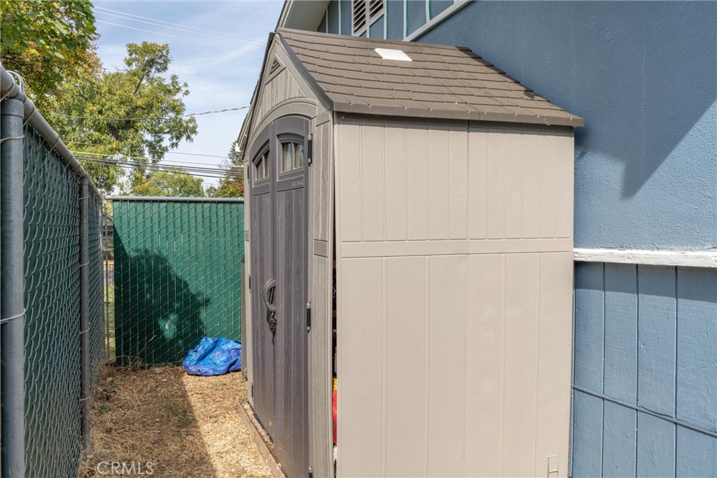 main property photo 37
