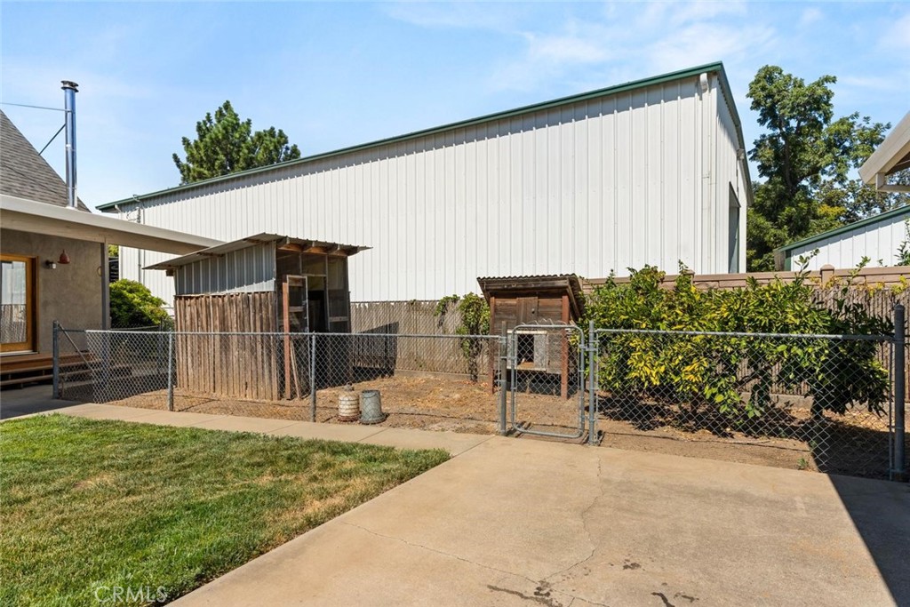 main property photo 38