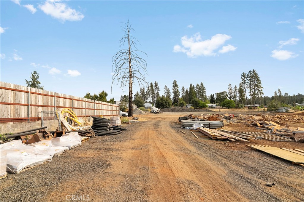 main property photo 14