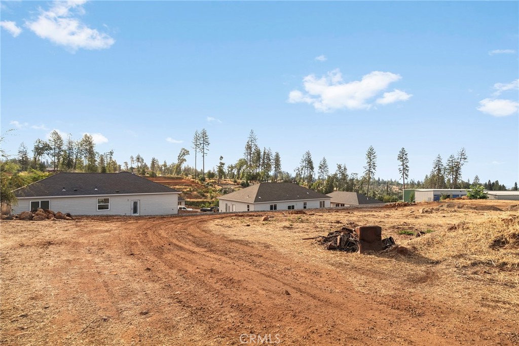 main property photo 16