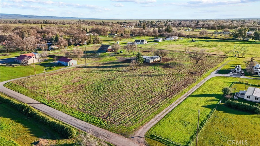 main property photo 34