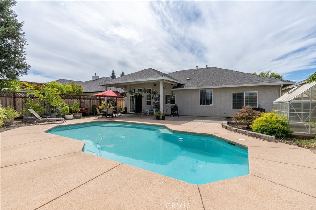 main property photo 45