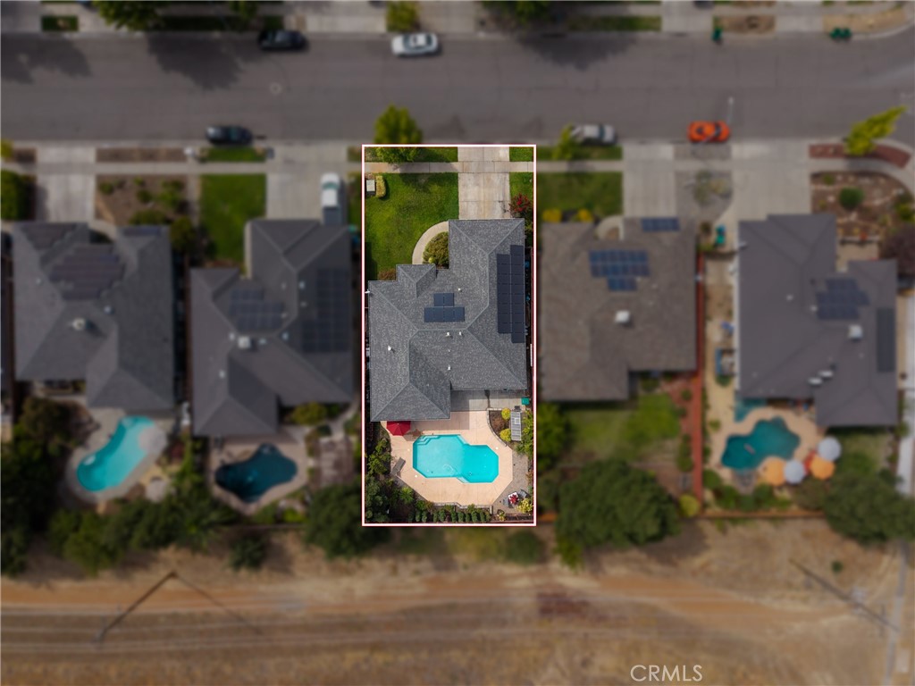 main property photo 50