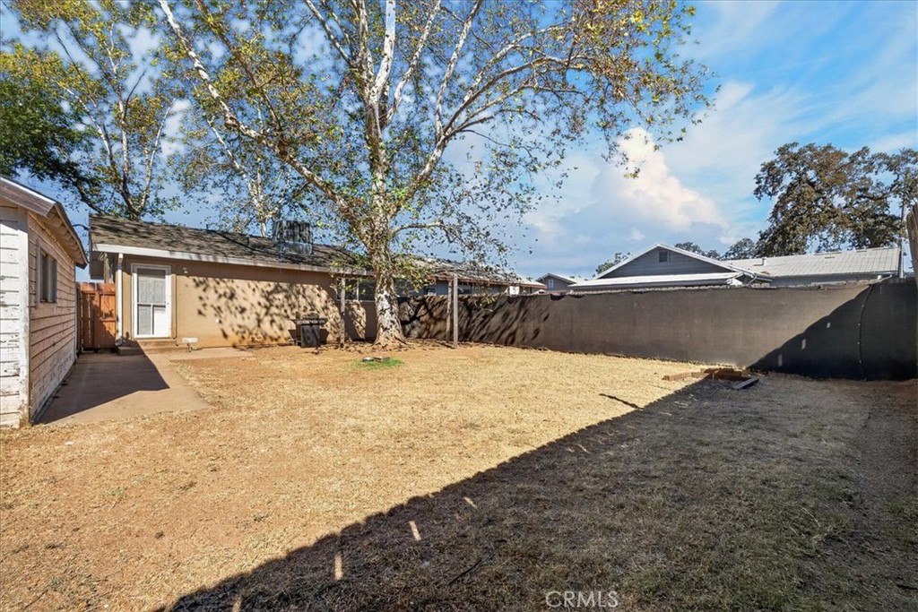 main property photo 39