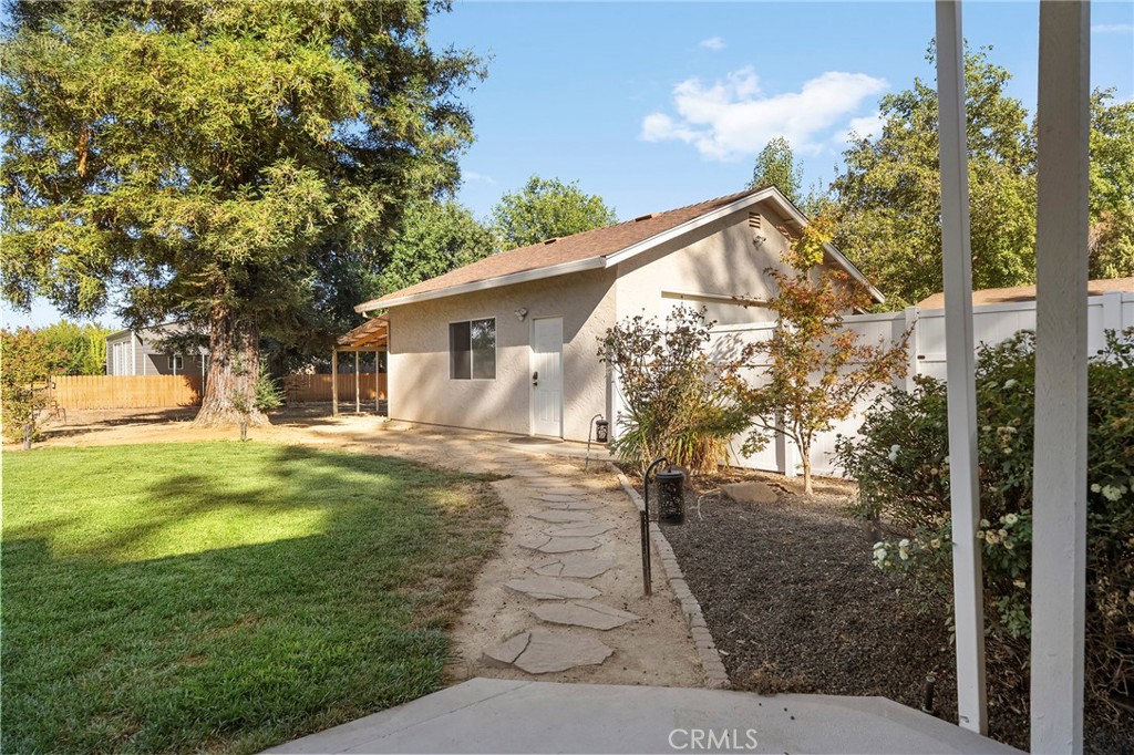 main property photo 45