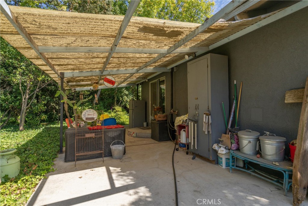 main property photo 50