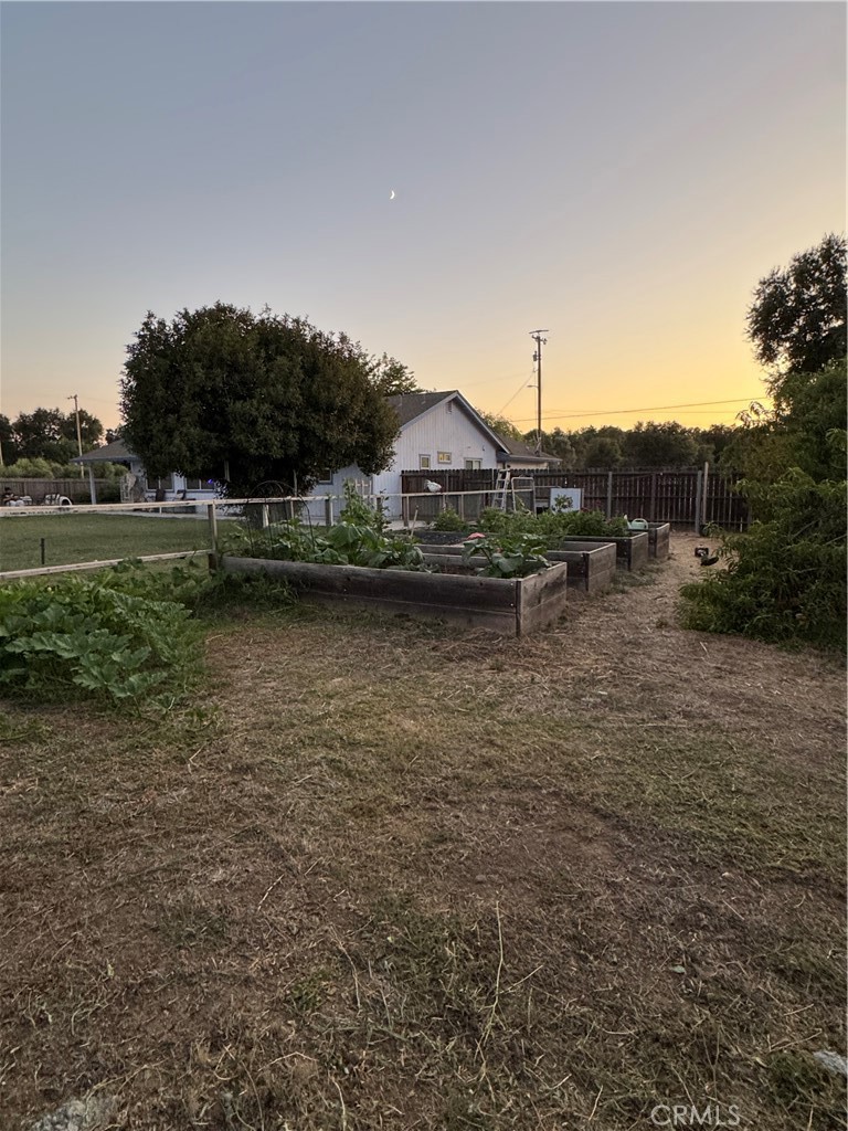 main property photo 14