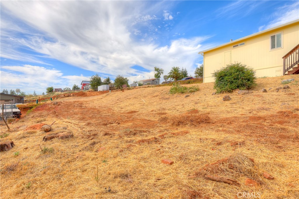 main property photo 28
