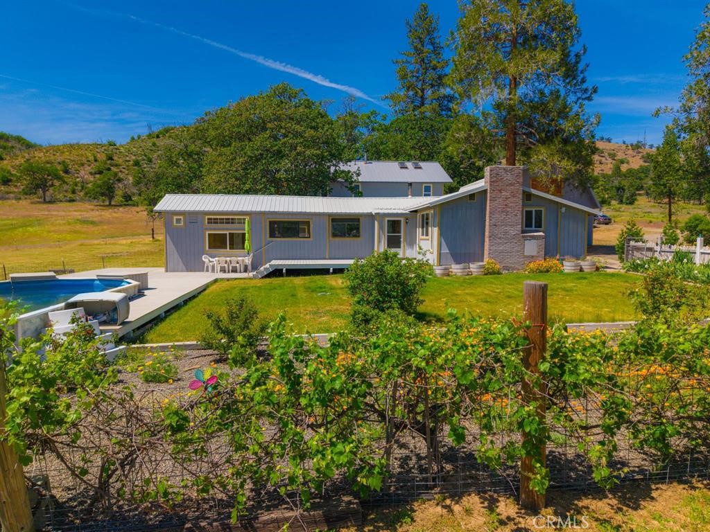 main property photo 4