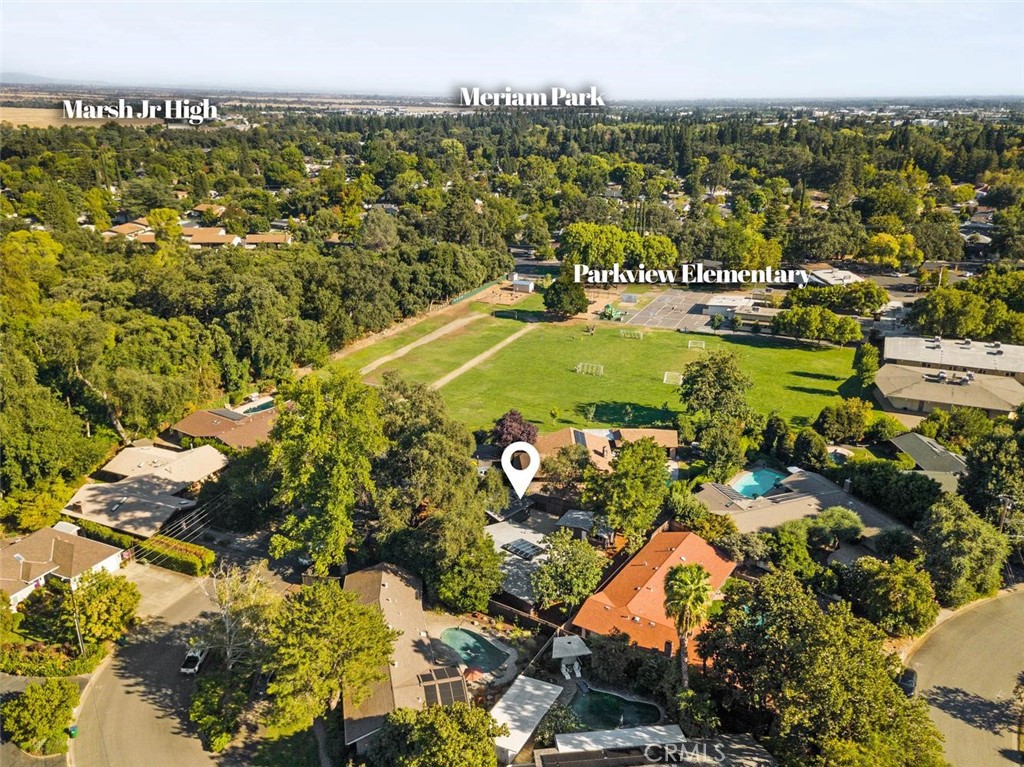 main property photo 45