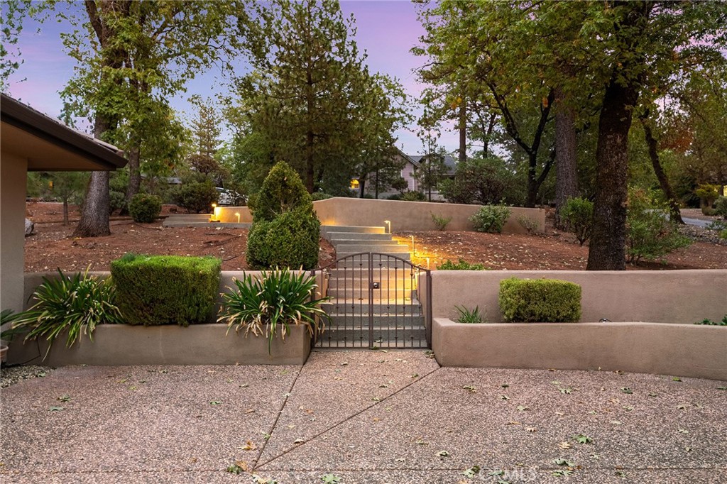 main property photo 51