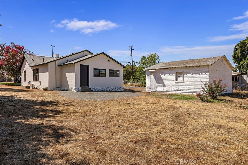 main property photo 29