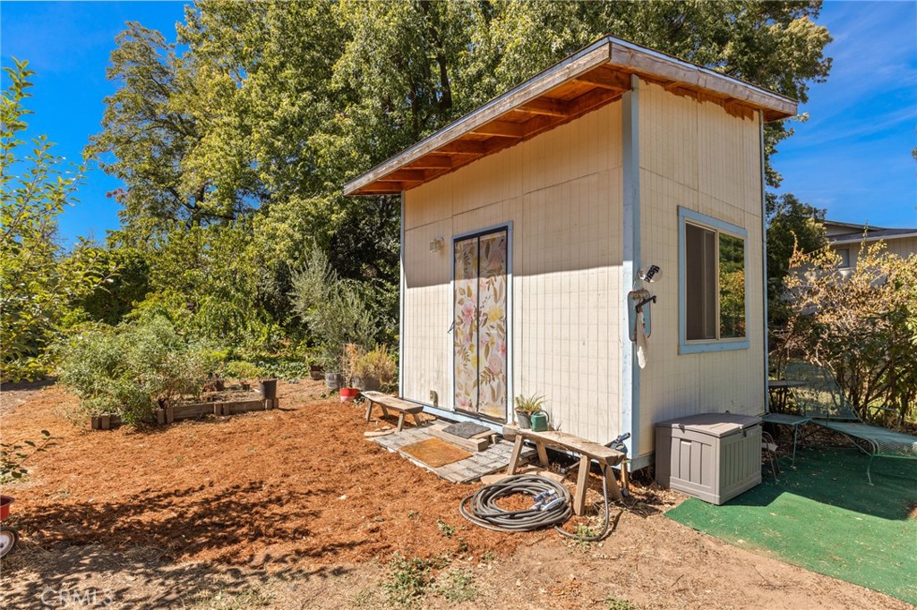 main property photo 26