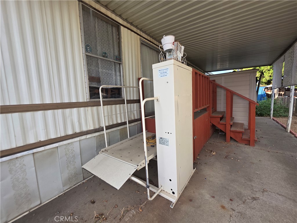 main property photo 13