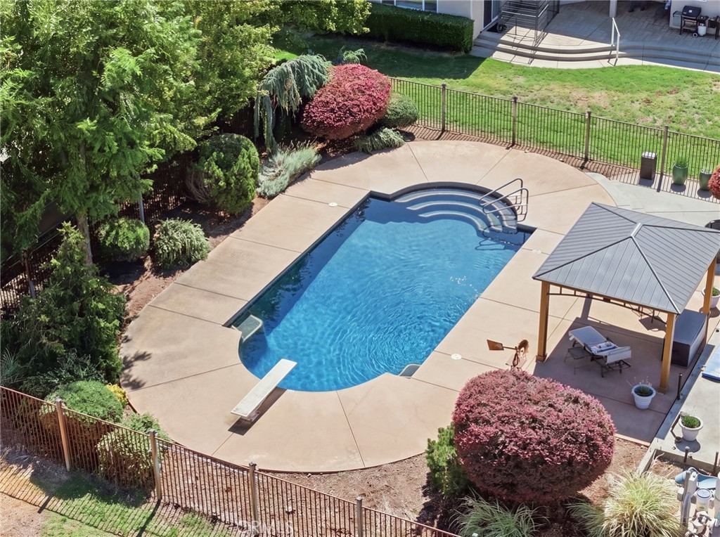 main property photo 43