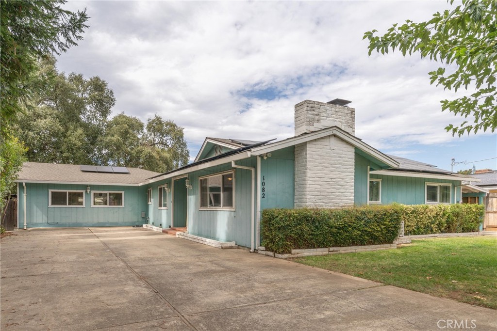 main property photo 12
