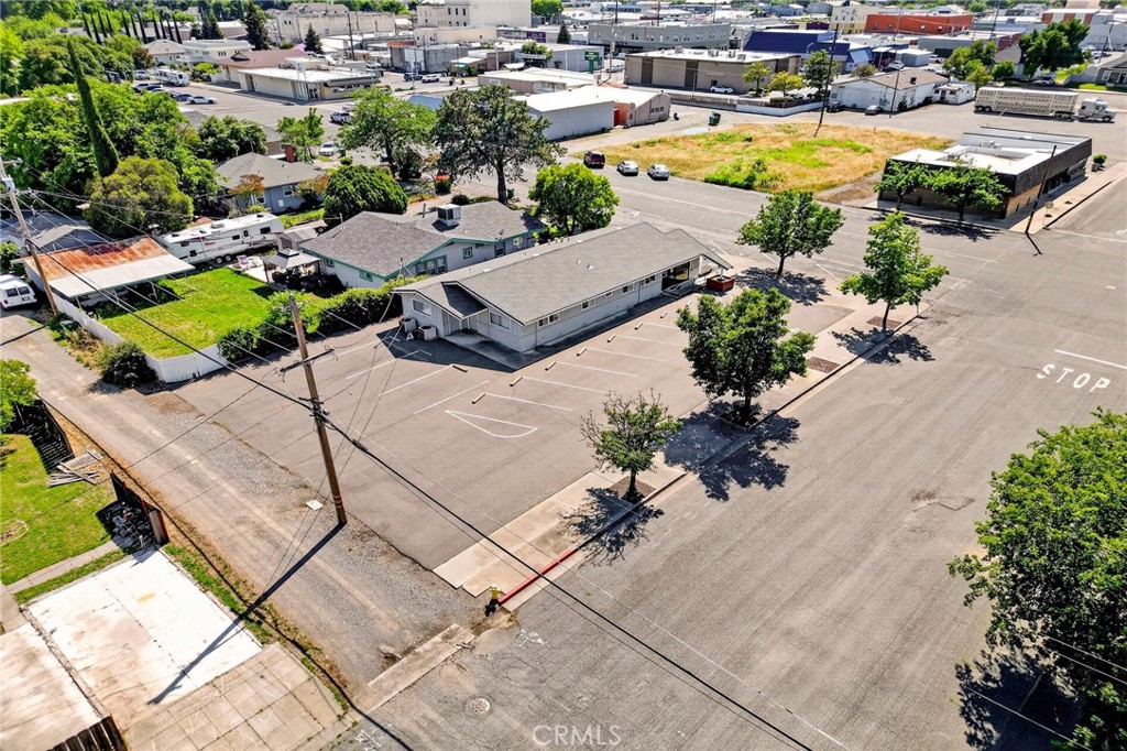 main property photo 34