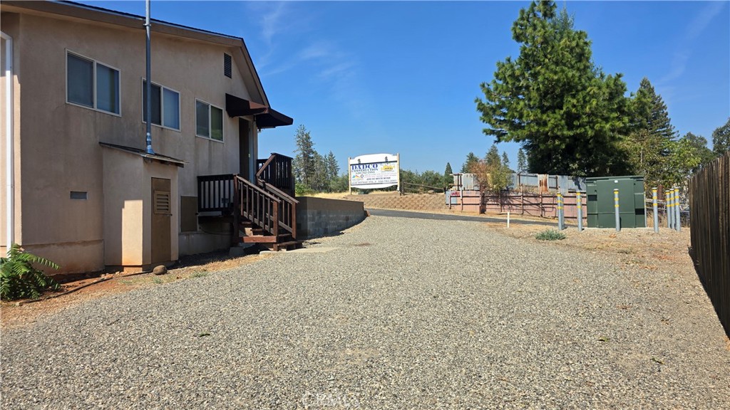 main property photo 7