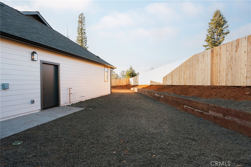 main property photo 47