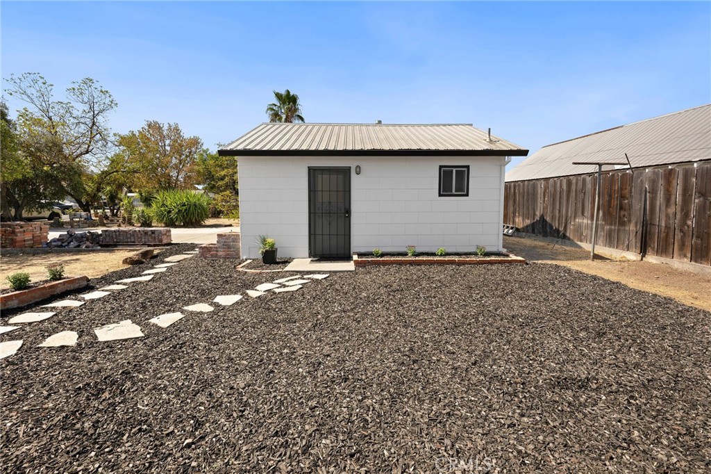 main property photo 51