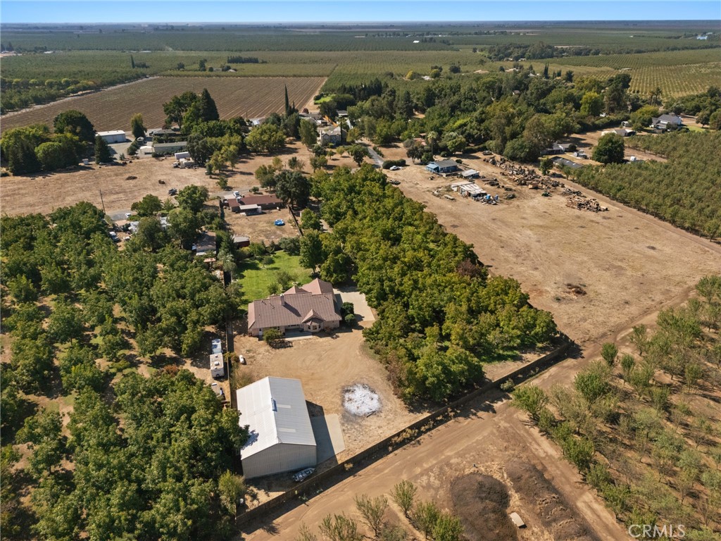 main property photo 8