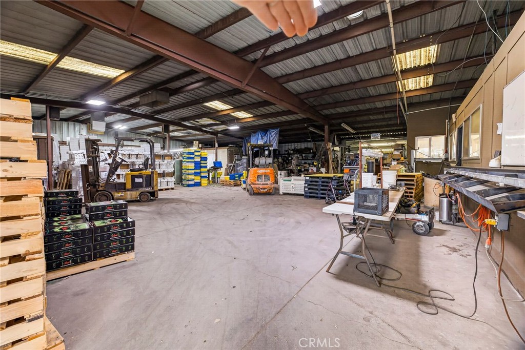 main property photo 36