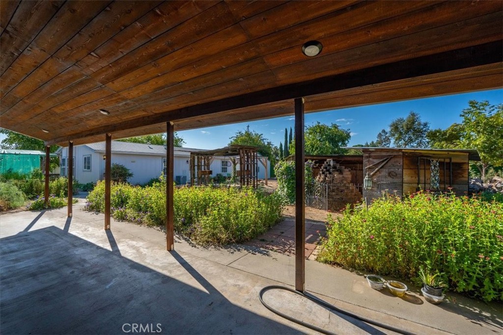 main property photo 59