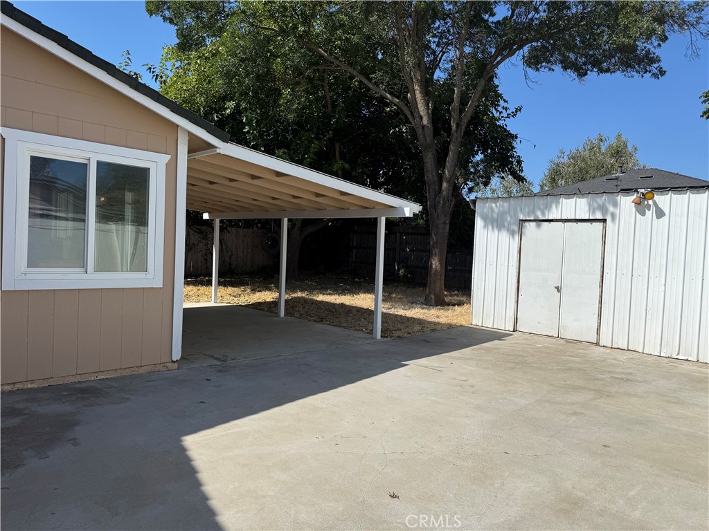 main property photo 8