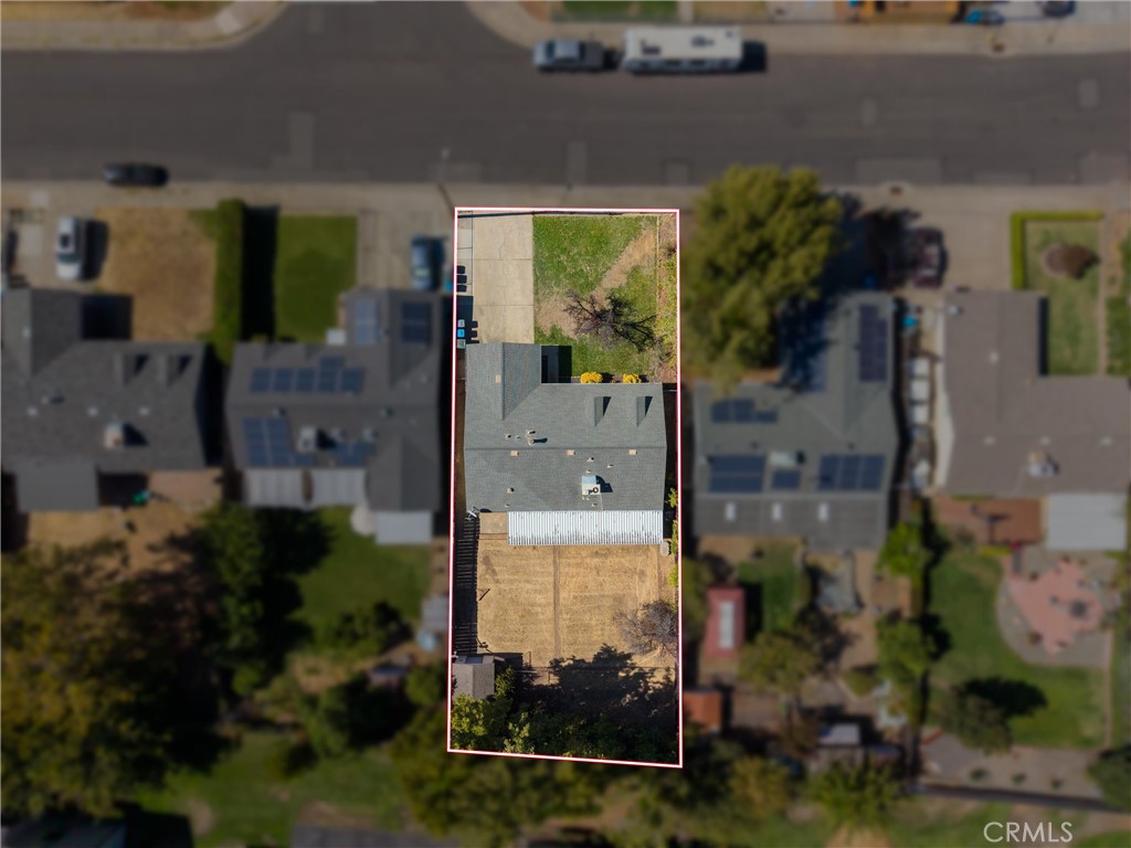 main property photo 25