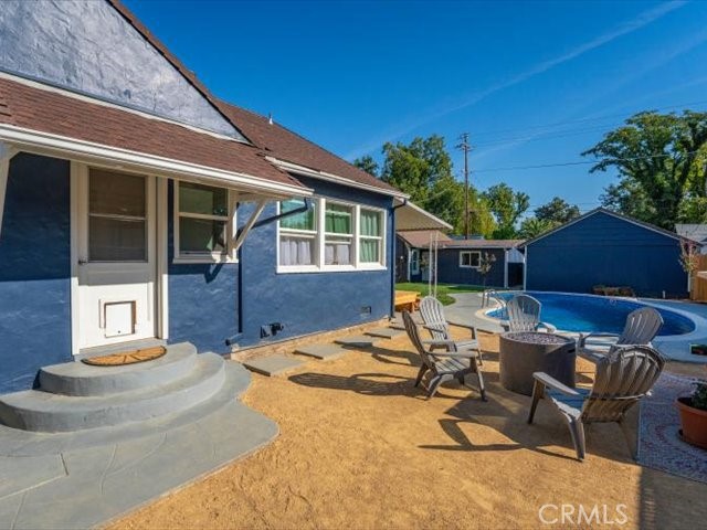 main property photo 40