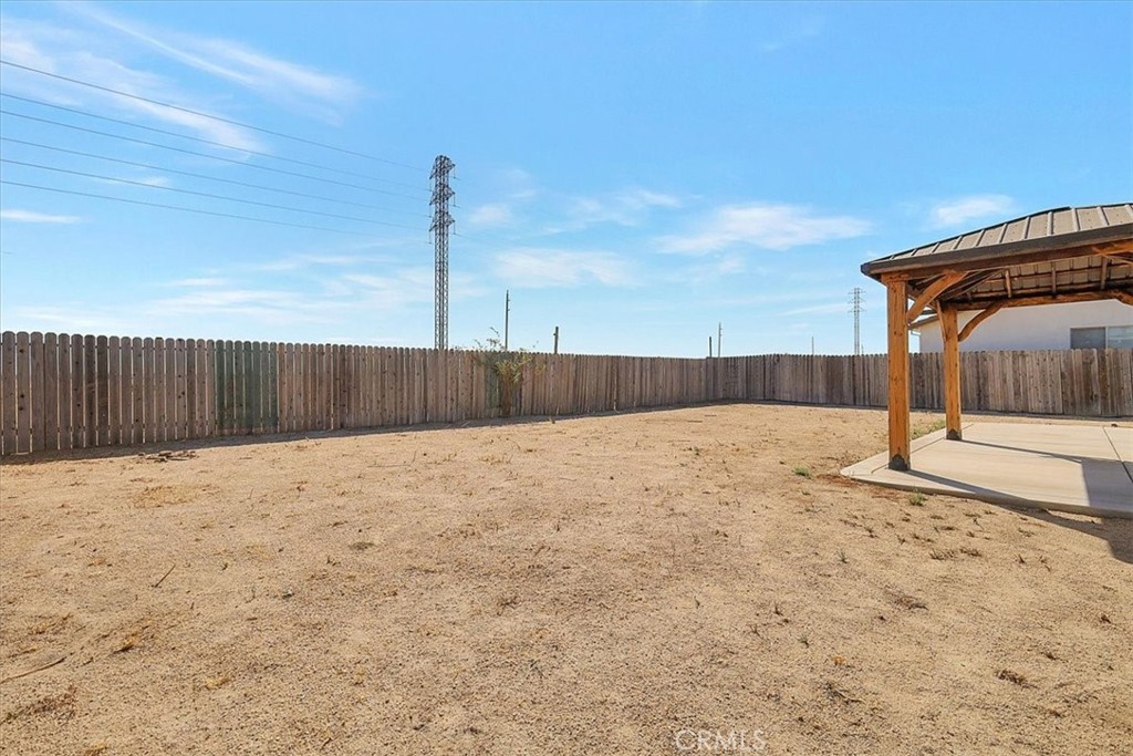 main property photo 25