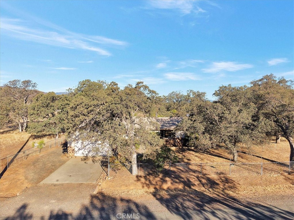 main property photo 45
