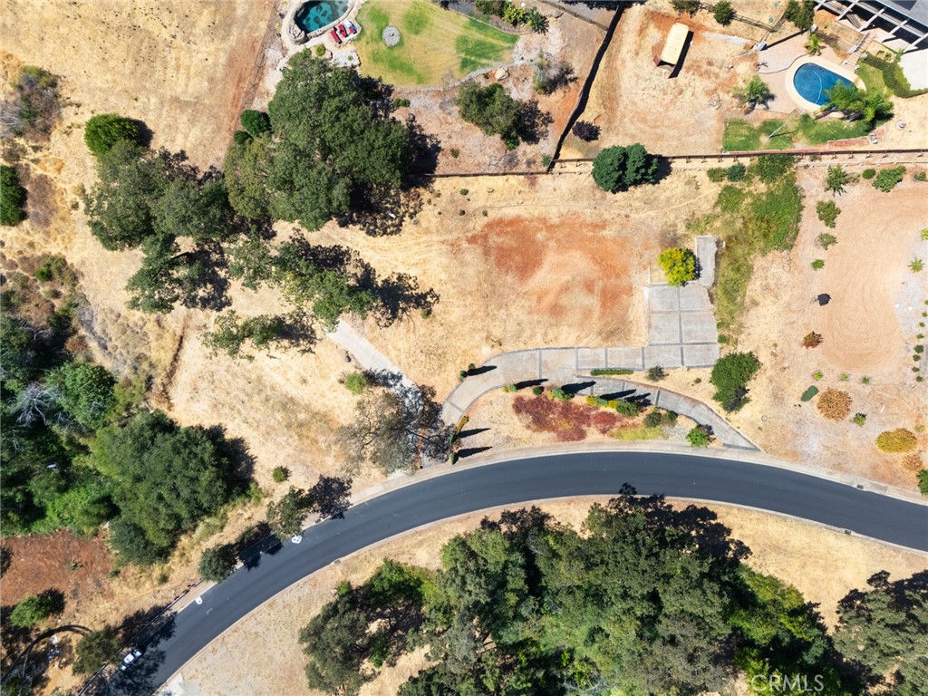 main property photo 10