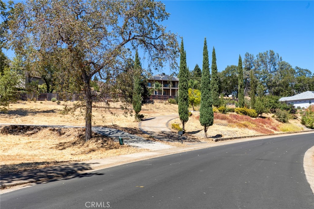 main property photo 11