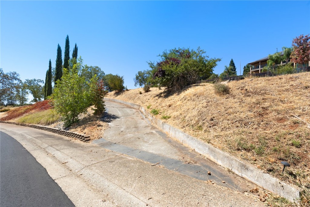 main property photo 14