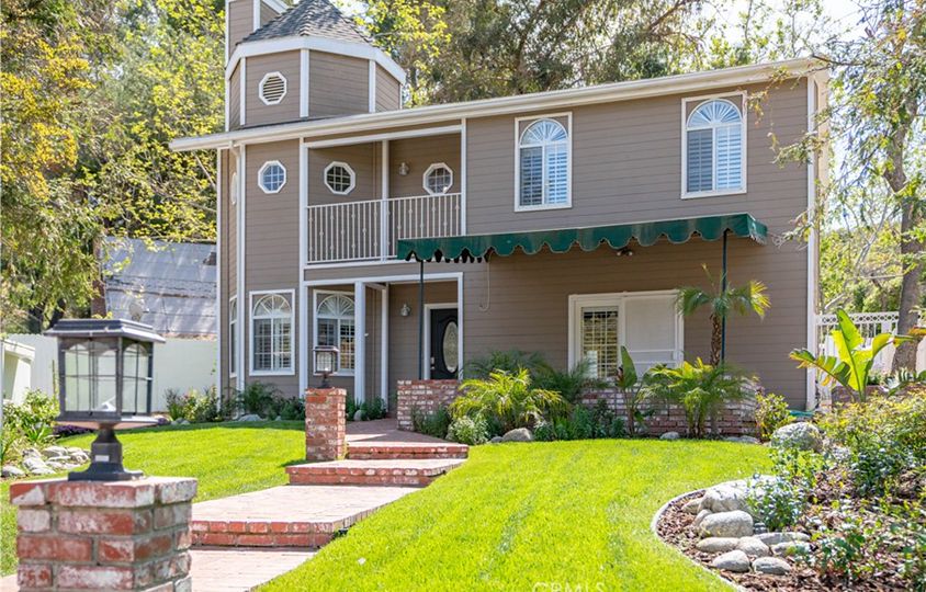 8602 La Tuna Canyon Rd, Sun Valley, CA 91352