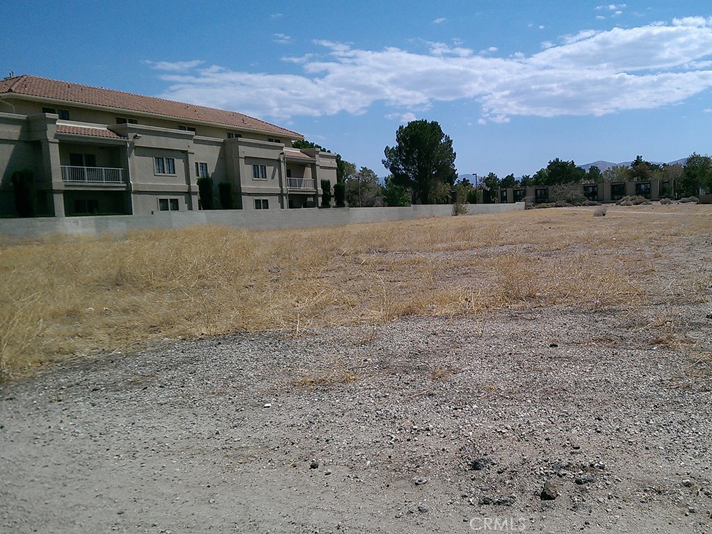 main property photo 4
