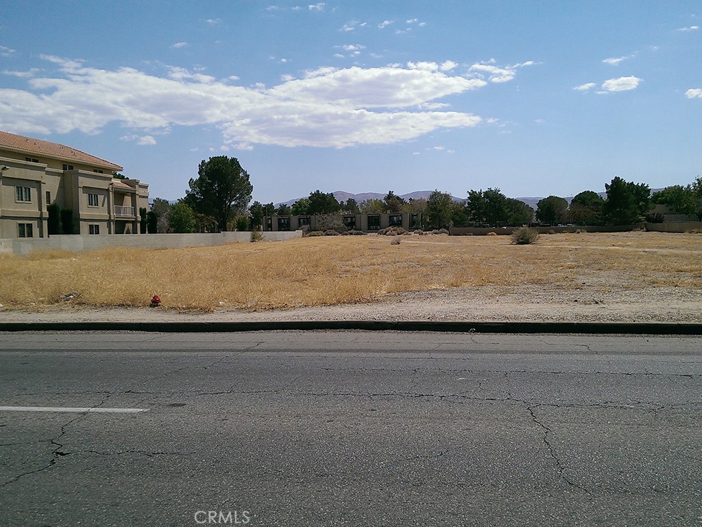 main property photo 5