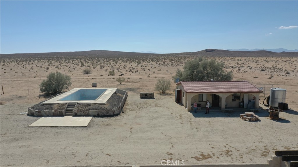 main property photo 11