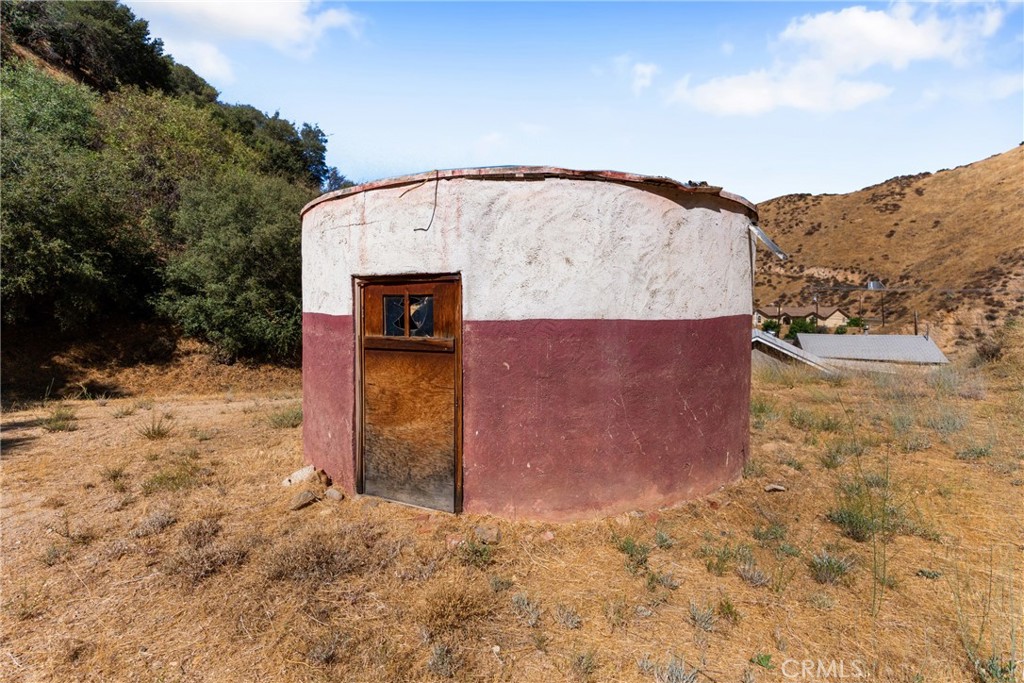 main property photo 13