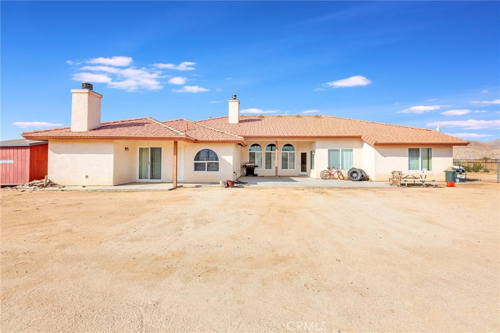main property photo 28