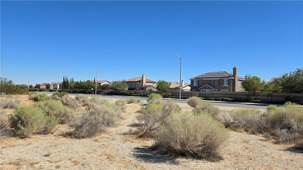 main property photo 5