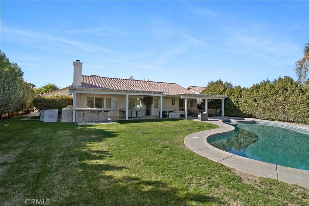 main property photo 4